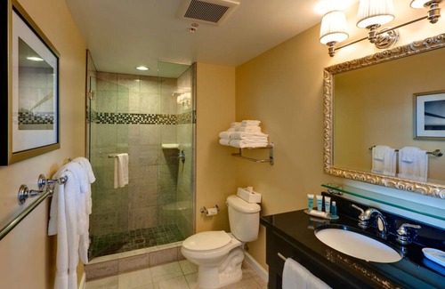 Lower Nob Hill Resort | 3 Bedroom Presidential Reserve Suite Wyndham Canterbury at San Francisco