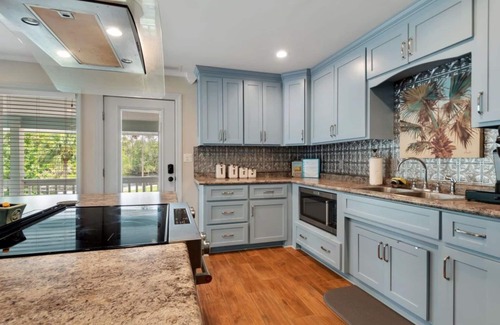 Steinhatchee House | 3-bedroom Riverfront home with private boat dock and view of Steinhatchee River.
