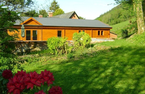 Newtown Cabin | 3 bedroom(s) Cabin near Kerry