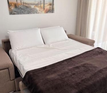 Bugibba Apartment | 3 Bedroom Seaside Luxury Accommodation - Sleeps 8