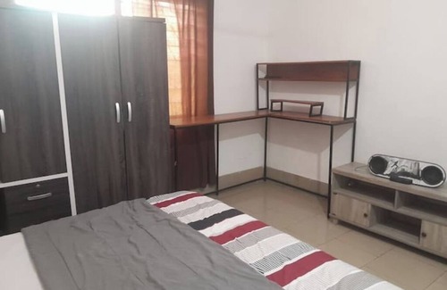 Sekondi-Takoradi Apartment | 3 bedroom shared apartment in a safe vicinity