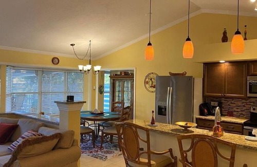 Trailer Estates Apartment | 3 Bedroom Single family 94791 by Houzlet