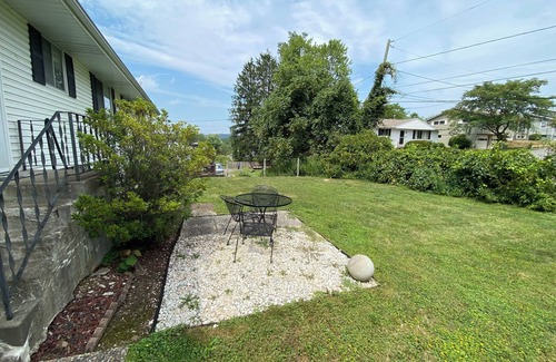 Star City House | 3-bedroom Single Floor House Close to Mylan Puskar Stadium