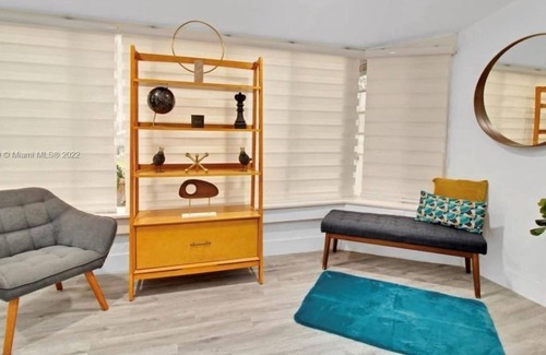 Pompano Isles Apartment | 3 Bedroom Single family 437121 by Houzlet