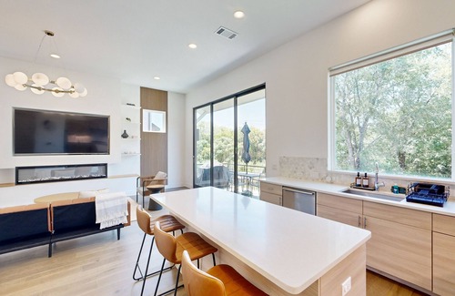 Meadows At Trinity Crossing House | 3-bedroom spacious home with enclosed backyard and dog-friendly