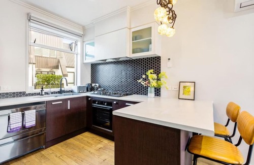 Hobsonville House | 3 Bedroom Stunner in Hobsonville - WiFi - Netflix