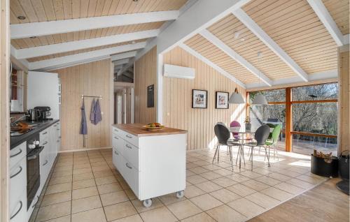 Faarevejle House | 3 Bedroom Stunning Home In Fårevejle