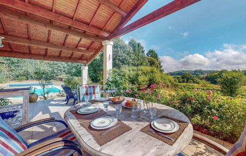 Ecuras House | 3 Bedroom Stunning Home In Ecuras