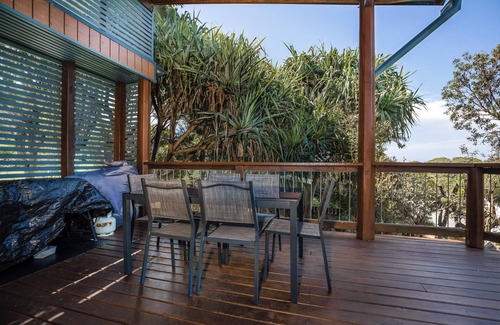 Point Lookout Apartment | 3 bedroom town house closes to the beach