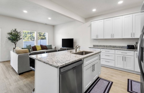 Spokane Valley House | 3-bedroom townhome in serene Spokane Valley with AC