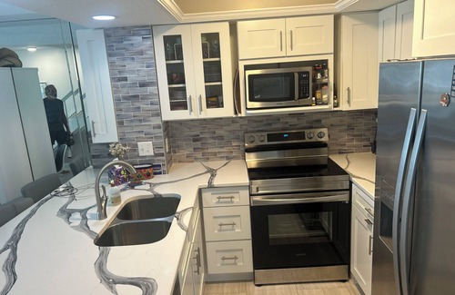 Indian Shores House | 3-bedroom townhome in terrific Indian Shores with AC with room to sleep