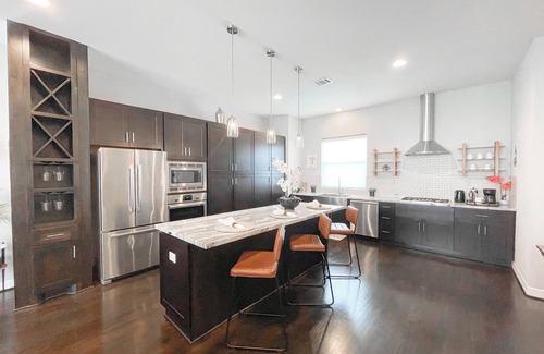 Washington Ave./ Memorial Park House | 3-bedroom townhome in lovely Houston with AC and Fast WiFi