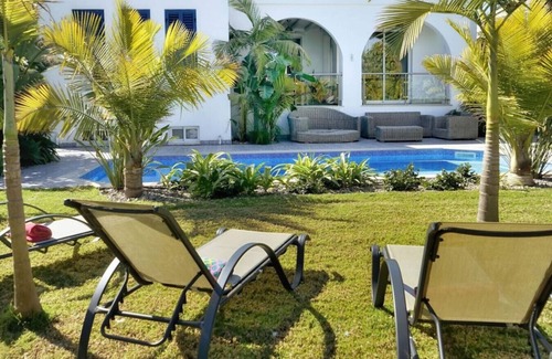 Latchi House | 3 bedroom tropical villa on the the coastline-2min to the Beach!