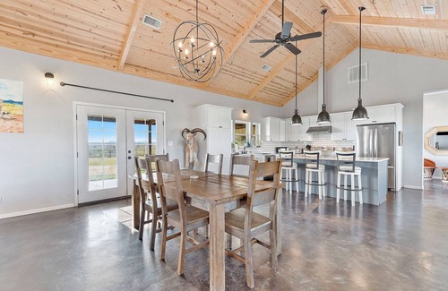 Alpine House | 3-bedroom vacation home near Sul Ross State University