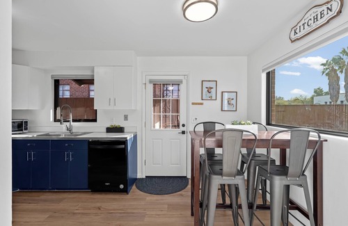 Sam Hughes House | 3-bedroom vacation home just 10 minutes walk to University of Arizona