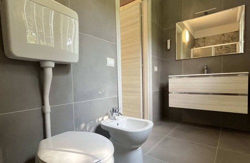 Villaggio Sanghen House | 3 bedroom villa direct access to the beach, 6 beds garden swimming pool