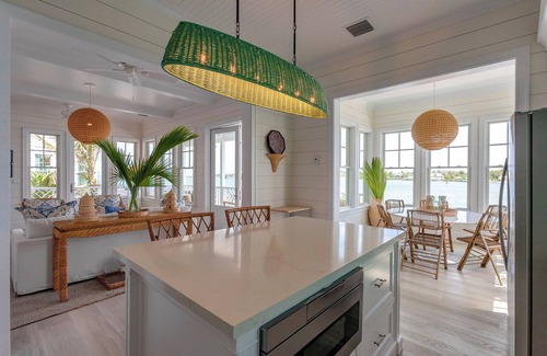 Hope Town Villa | 3-bedroom Villa at Sunset Point Abaco - Surf Inn Villa # 2
