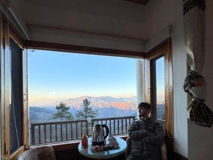 Fagu Hotel | 3 Bedroom Villa I Kufri Mansion I Balcony Mountain View I Family Groups & Bonfire I Operated by Exotic Stays
