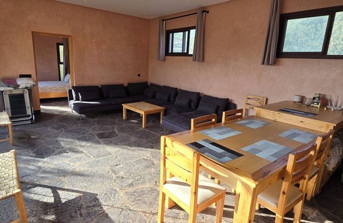 Tnine Ourika Villa | 3-bedroom villa in charming Ourika with AC, pool and 6000 m2 of amazing garden