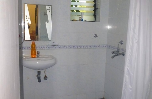 Benaulim Villa | 3 Bedroom villa with roof terrace, gardens and shared pool