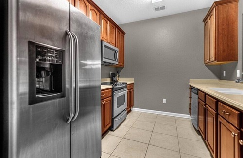 Orlando Condo | 3 Bedrooms/2 Bathrooms/Vista Cay (4024-203 BD)