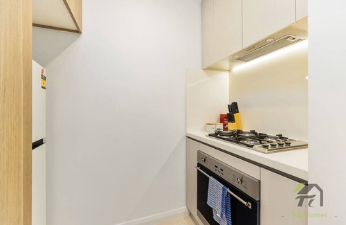 Arncliffe Apartment | 3 Bedrooms apartment located in Arncliffe