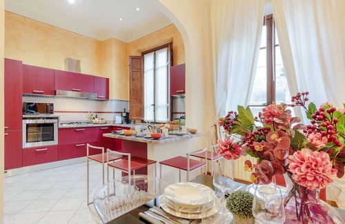 Lucca Historical Center Apartment | 3 bedrooms flat in central Lucca with air conditioning