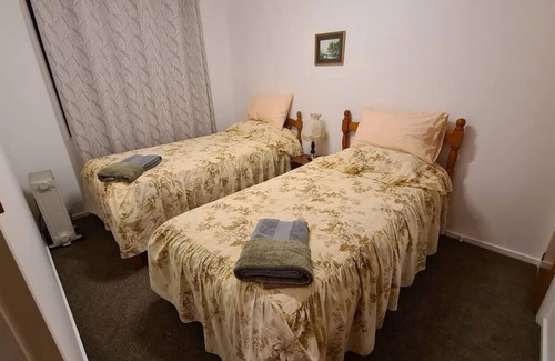 Christchurch House | 3 bedrooms in Redwood/Casebrook