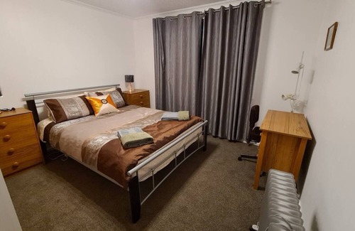 Christchurch House | 3 bedrooms in Redwood/Casebrook