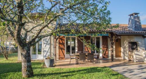 Vayres House | 3 bedrooms, very quiet, fully equiped, between Bordeaux and Saint-Emilion