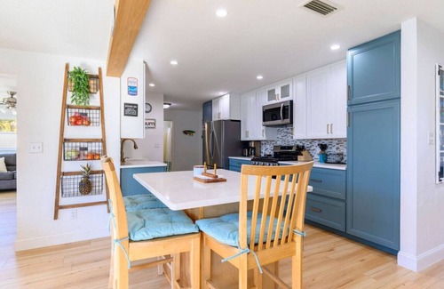 Williamsdale Square House | 3 beds+Pullout - Dream backyard oasis with a pool