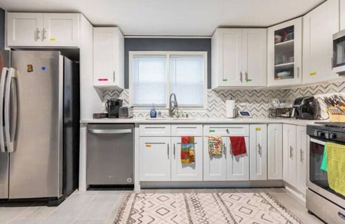 Chicago Apartment | 3 beds Summer Escape in Humboldt Park