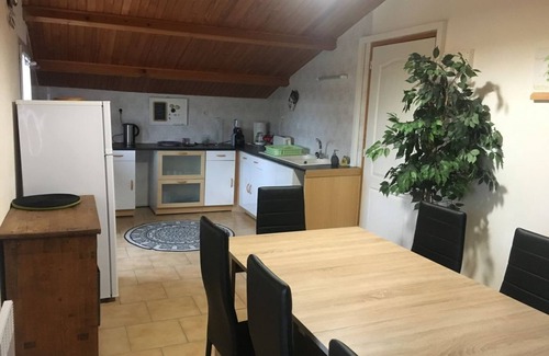 Tauriers House | 3 bengalow/calm