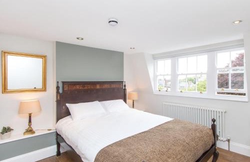Bristol Bed & Breakfast | 3 Berkeley Square Guesthouse