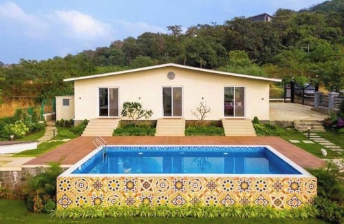Khalapur Villa | 3 BHK Calmhouse w Pond View