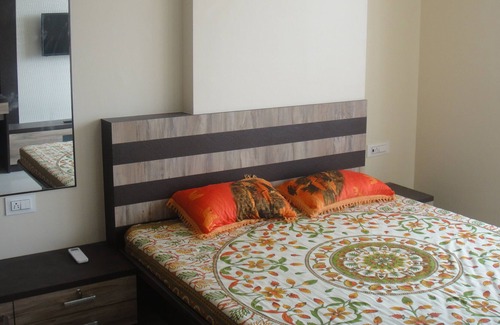 Borivali West House | 3-BHK specious Residential Apartment with great View of PAGODA ( Essel World ).