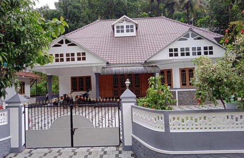 Thodupuzha House | 3 BHK with 2 Bath for family short stays