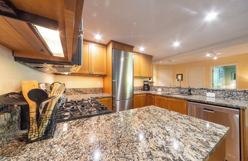 Fauntleroy Apartment | 3 blocks to beach - Creekside Oasis by the Beach