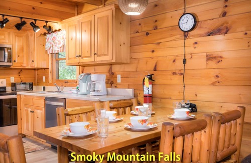 Pigeon Forge Cabin | 3 BR/ 2.5 BATH CABIN NEAR PARKWAY WITH PRIVACY, GAME ROOM, FIREPLACE, HOT TUB!