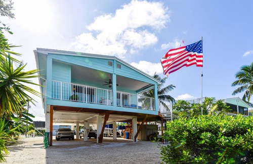 Marathon House | 3 BR/2 BA, Canal Front Home, Private Dock for 40' Boat & 1 mi to Beach
