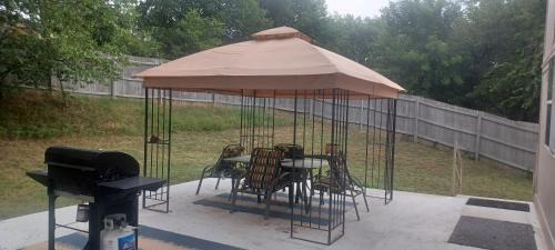 Tulsa House | 3-Br 2-Bath Family-Friendly Home -10 Min to Tulsa