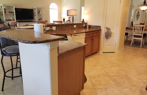 Colonial Oaks House | 3 BR, 2 Bath W/Community Pool & Exercise Rm Located In A Quiet Gated Community