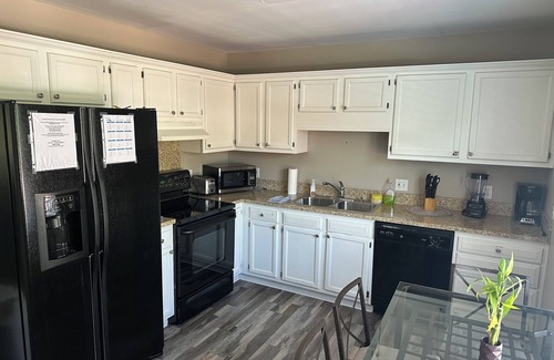 Concord House | 3 BR, 2BA - close to Concord Mills Mall, Speedway, Cabarrus Arena & Event Center