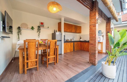 Padonan Villa | 3 BR Family Villa w/Private Pool & Spacious Garden in Canggu Prime Location