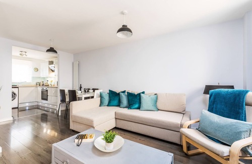 Portsmouth House | 3 BR House