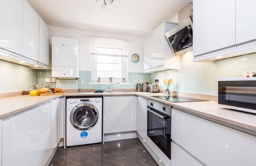 Portsmouth House | 3 BR House
