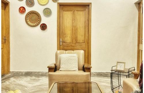 Haridwar Apartment | 3 BR Luxe Penthouse nearby Harkipauri by Manstays