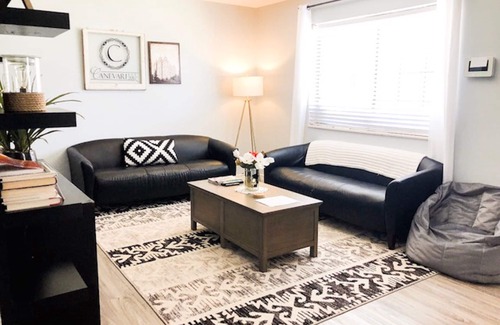Bonneville Apartment | 3 BR Modern Home Near Mountains!