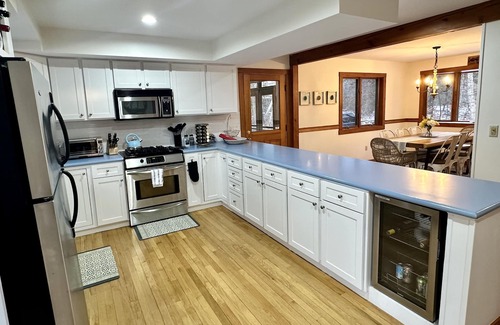 Lagoon Heights House | 3-BR Oak Bluffs Escape - Quick Trip to Towns & Beaches!