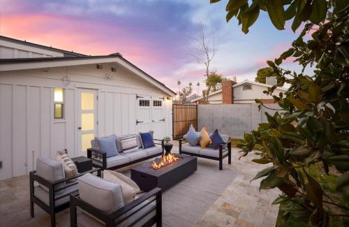 Hacienda Granada House | 3 Br Paradise Pool Hot Tub Fire Pit Ping Pong